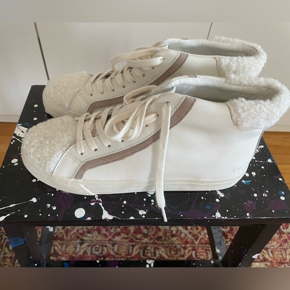 Madewell high tops with Sherpa accents size 9.5 - Picture 1 of 3
